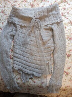 Off shoulder ribbon top